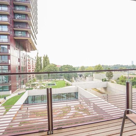 Suite In High-Rise On The Danube Виена Екстериор снимка