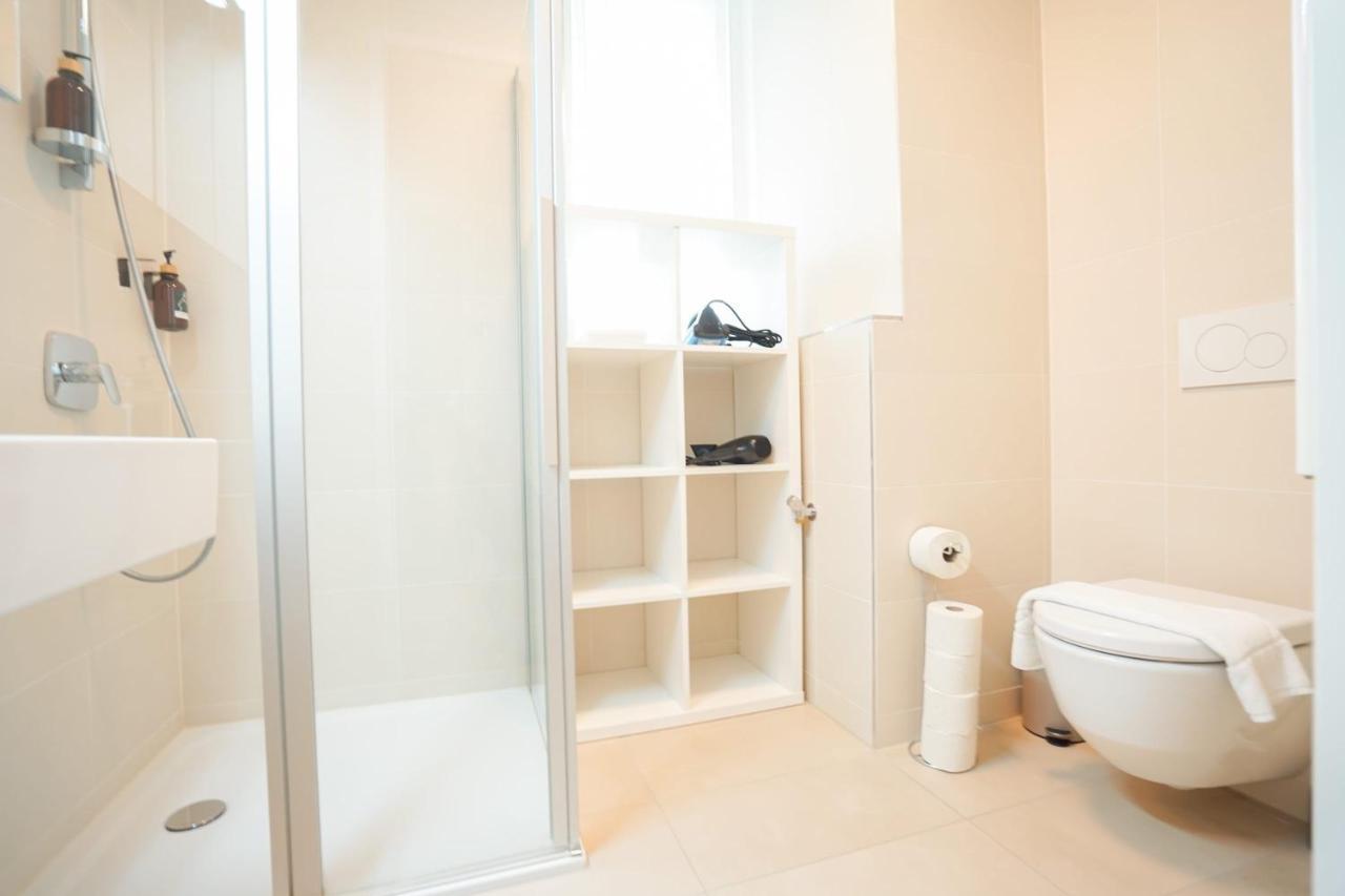 Suite In High-Rise On The Danube Виена Екстериор снимка