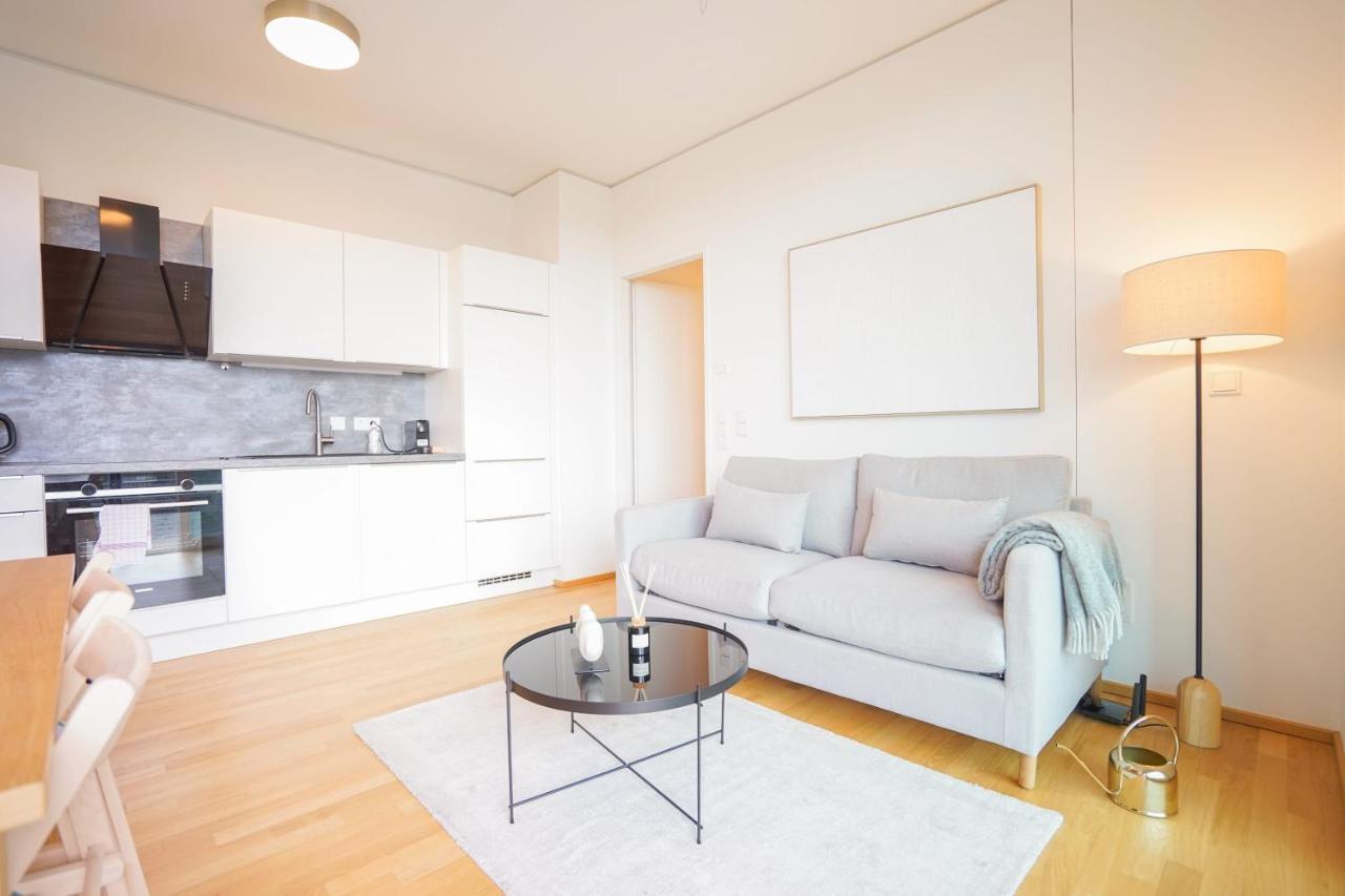 Suite In High-Rise On The Danube Виена Екстериор снимка